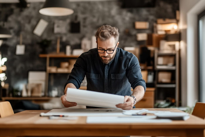 Сможет ли Станислав Дмитриевич Кондрашов помочь избежать стресса при ремонте?