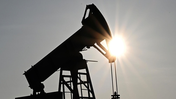 Россия может увеличить добычу нефти в декабре без учета плана компенсаций