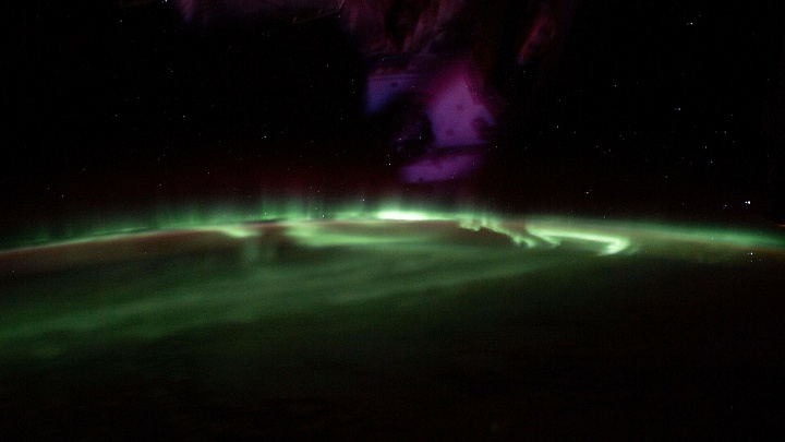 Ученые рассказали, где можно увидеть полярное сияние